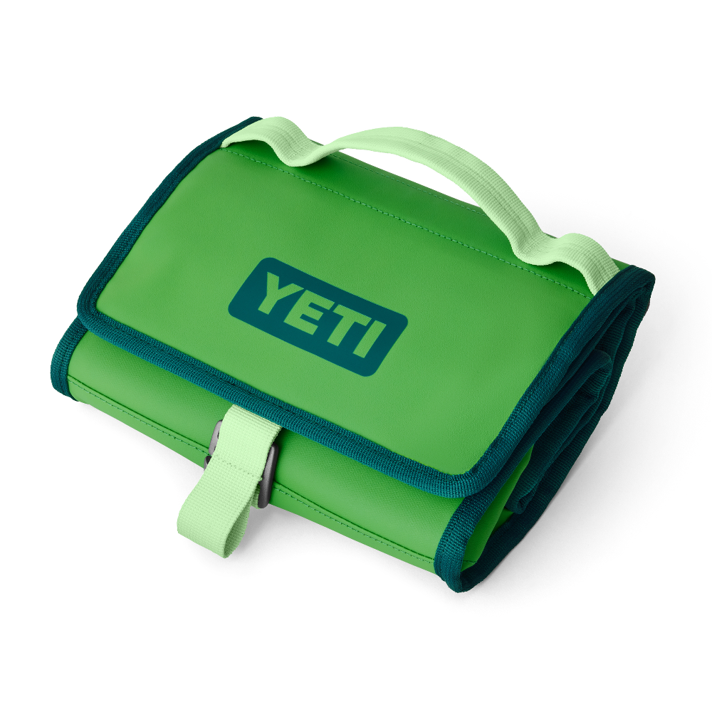 YETI Daytrip Lunch Bag in Canopy Green.